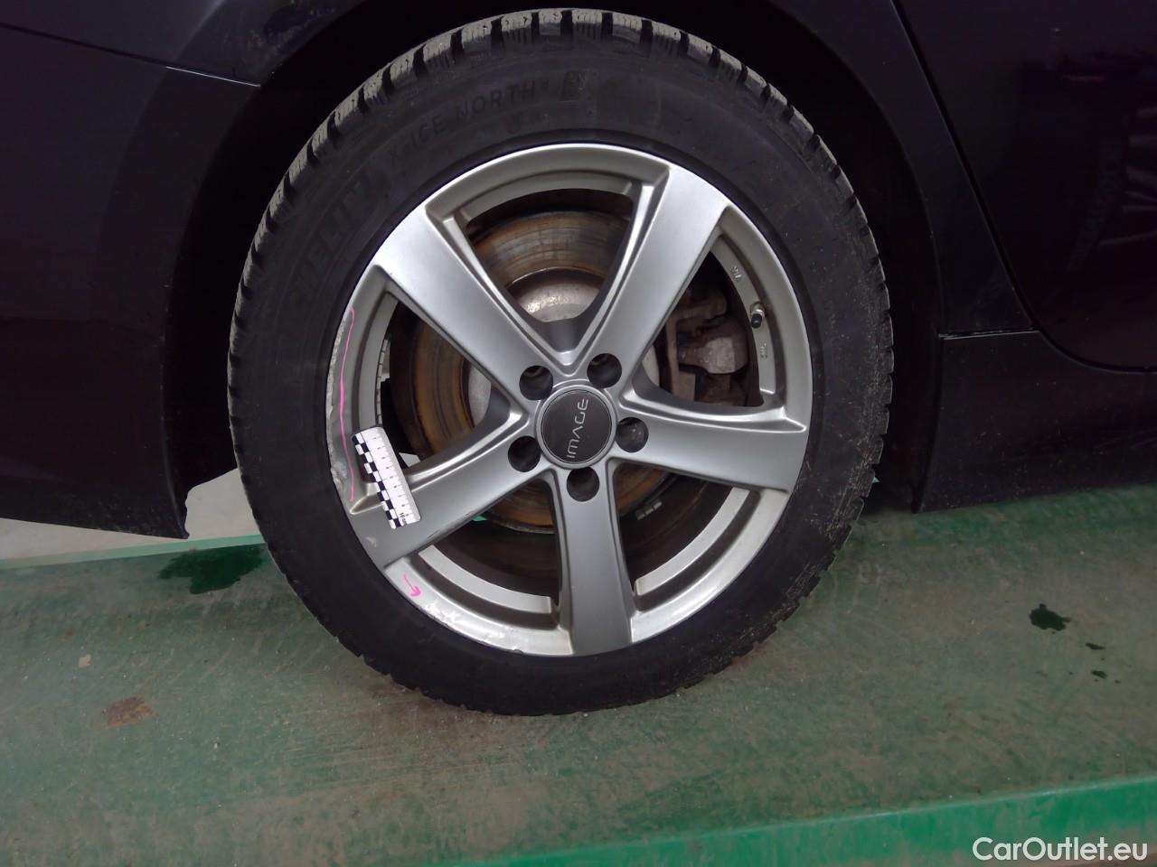  Bmw  Serie 3 330e Tour. xDr. Connect. Aut #9