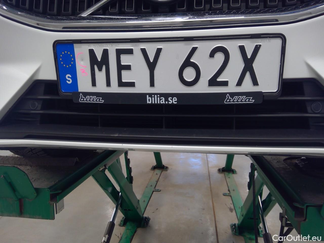  Volvo  V60  T8 Momentum Edition Aut. #4