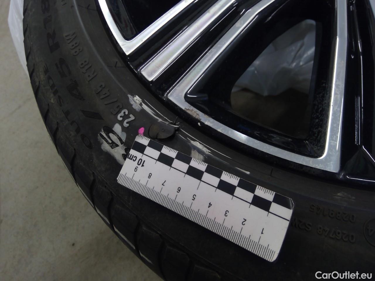  Volvo  V60  T6 350 Ins.Ex.Rec. AWD Aut #8