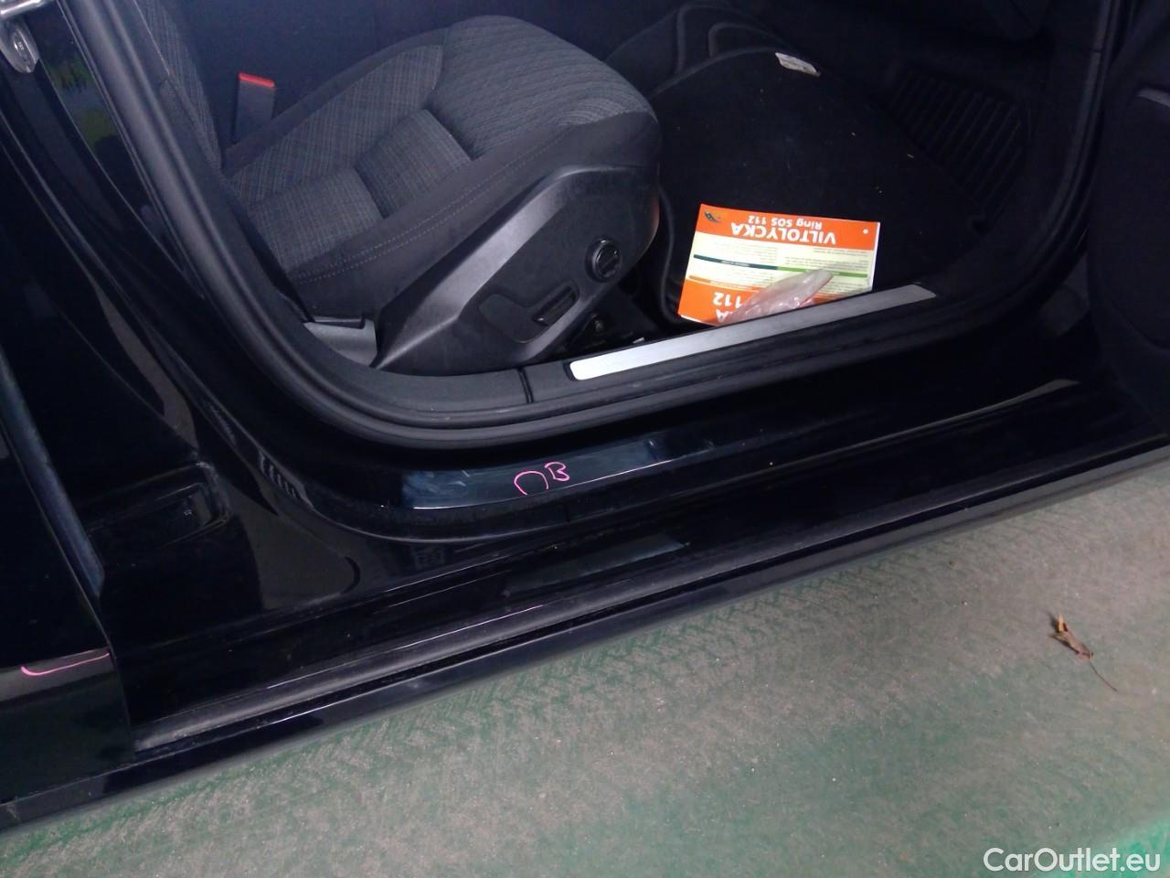  Volvo  V60  T6 350 Ins.Ex.Rec. AWD Aut #55