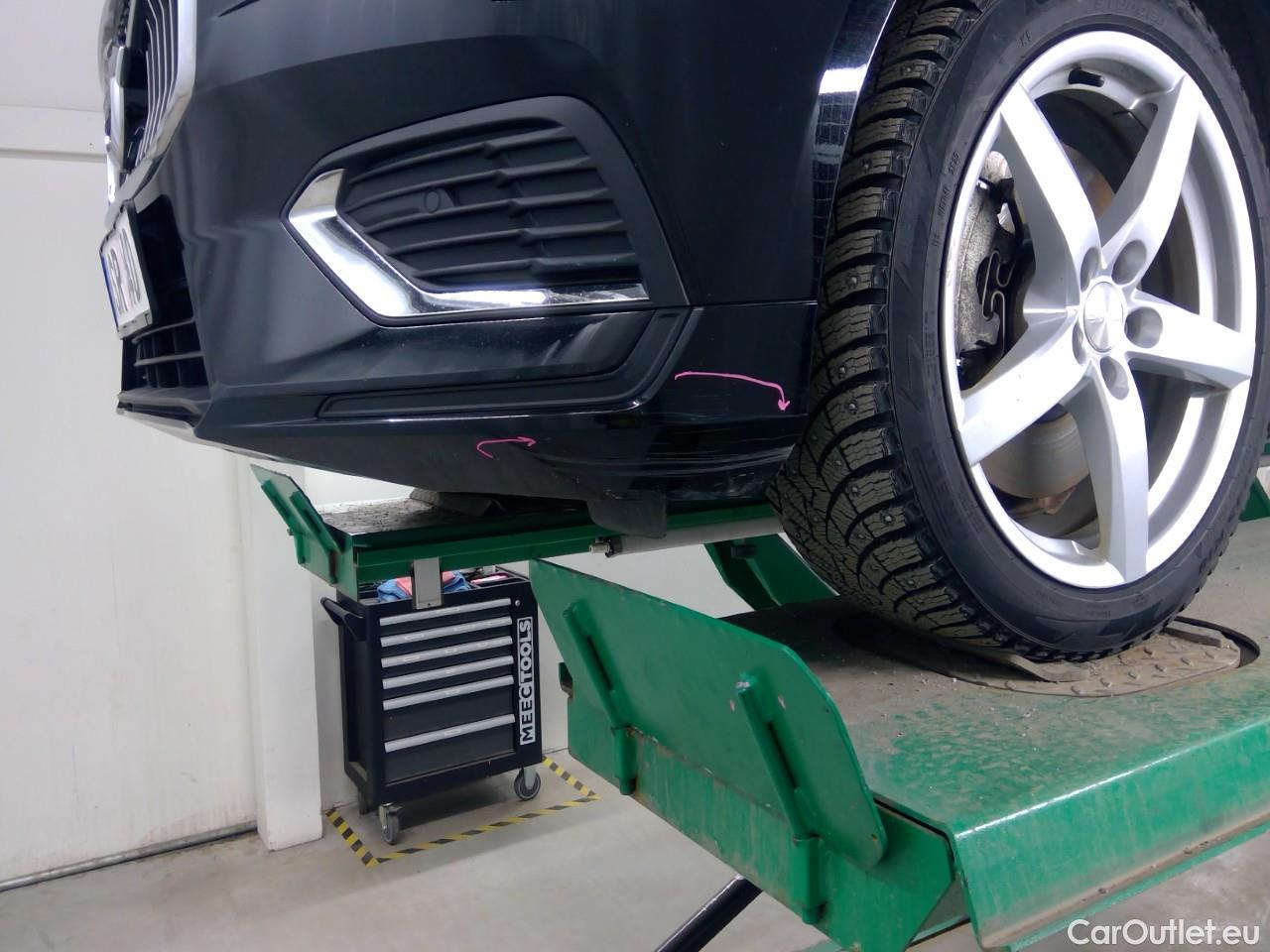  Volvo  V60  T6 350 Ins.Ex.Rec. AWD Aut #12