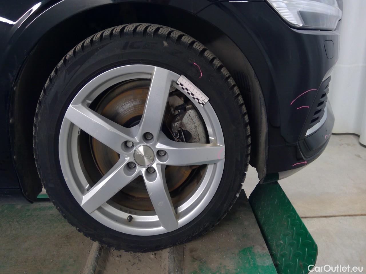  Volvo  V60  T6 350 Ins.Ex.Rec. AWD Aut #61