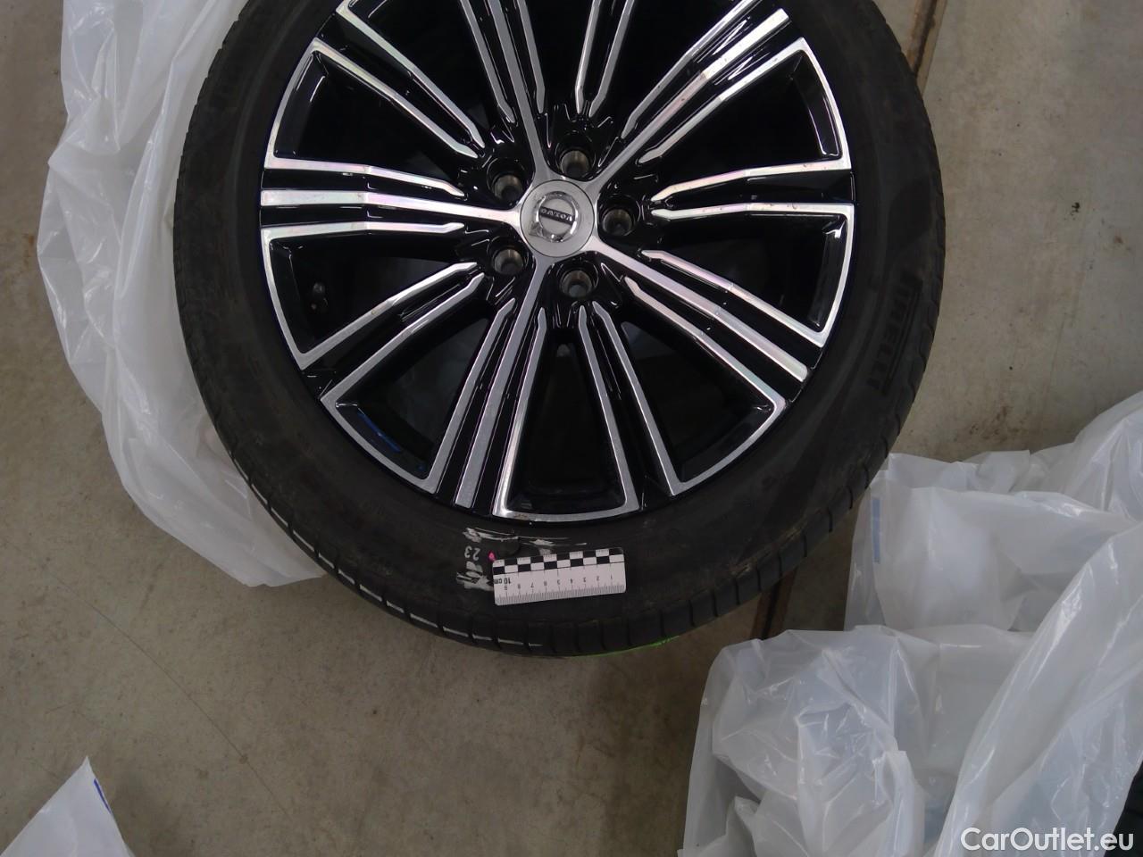  Volvo  V60  T6 350 Ins.Ex.Rec. AWD Aut #7