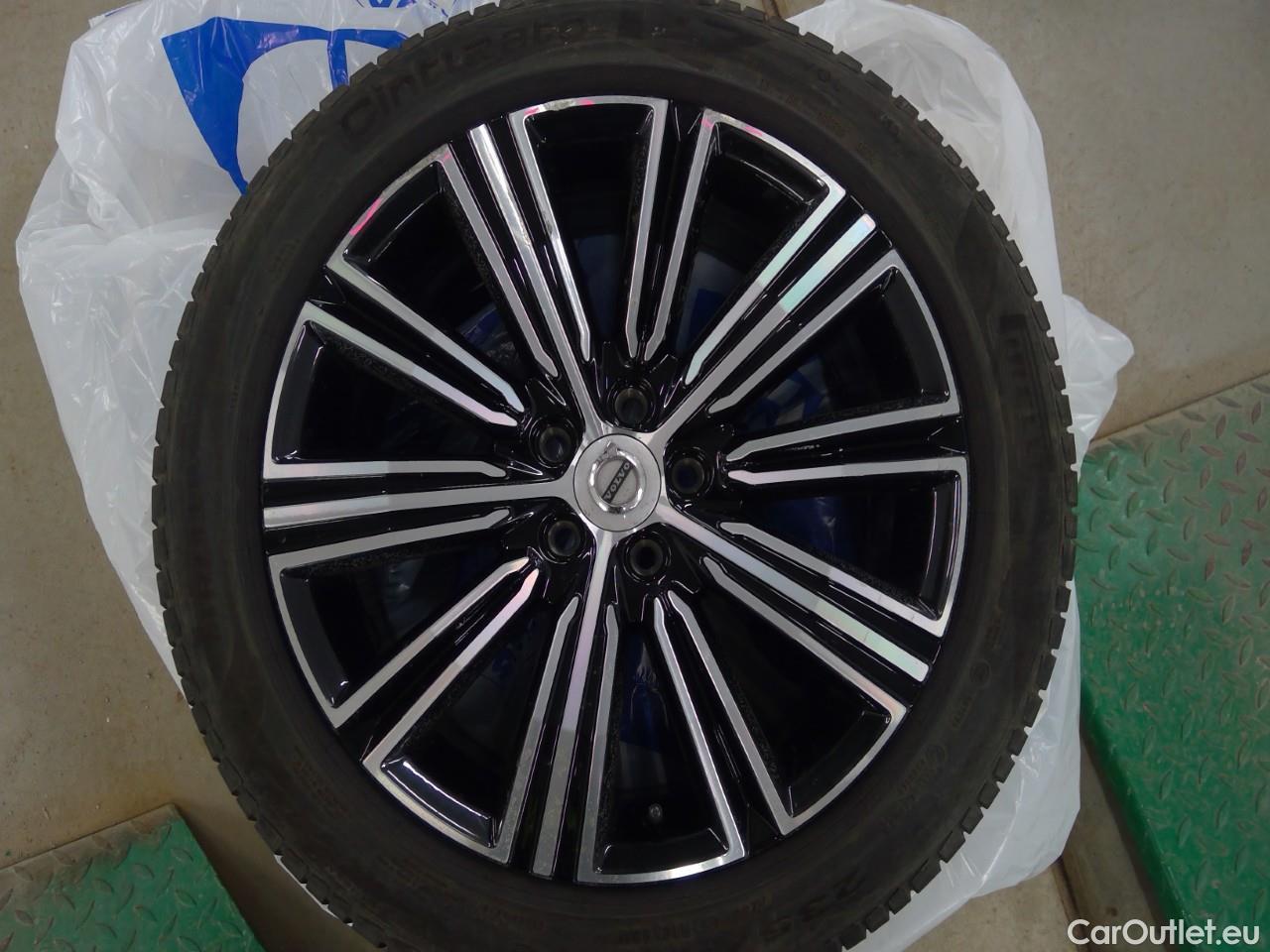  Volvo  V60  T6 350 Ins.Ex.Rec. AWD Aut #1