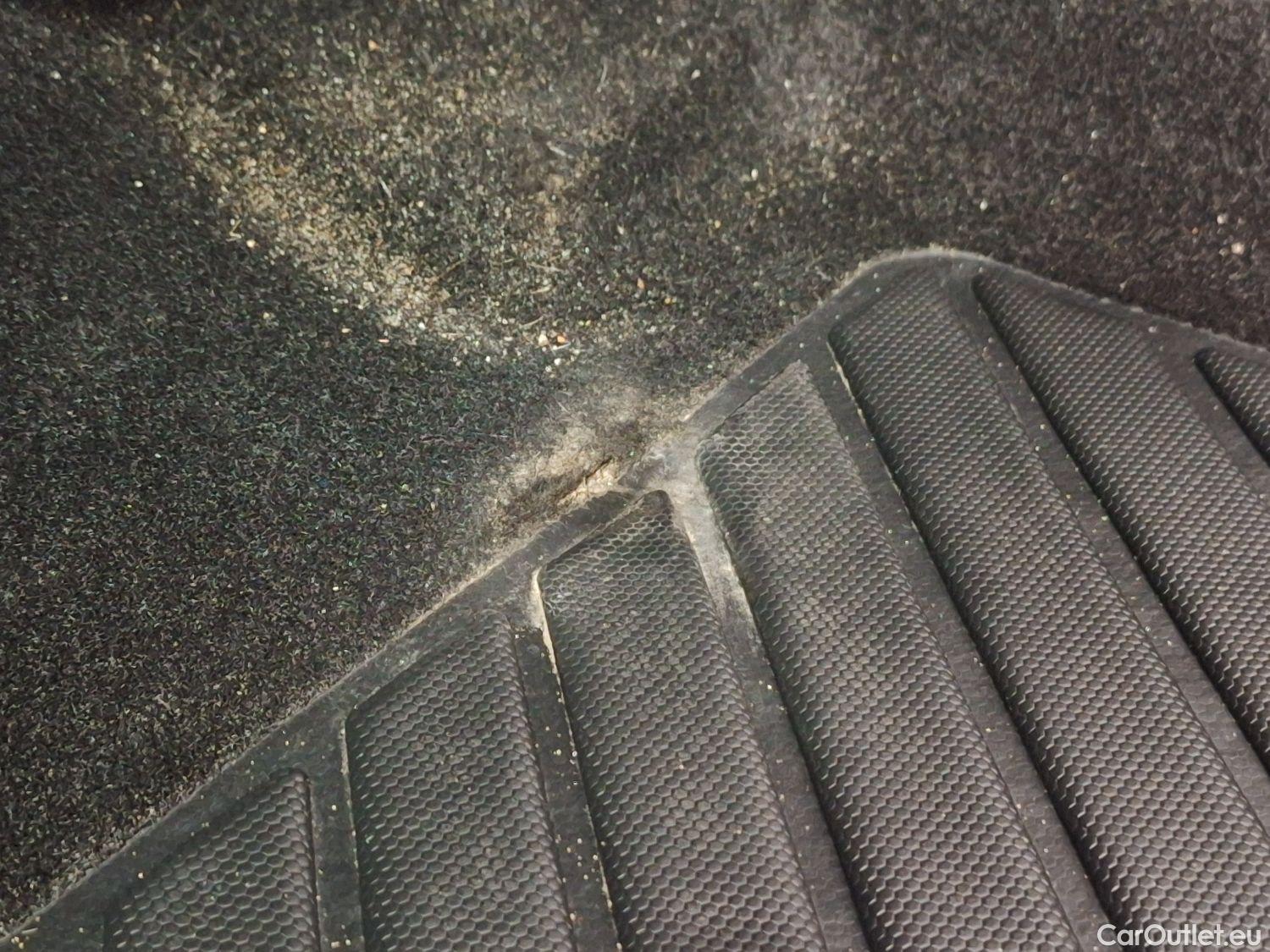  Peugeot  5008 Peugeot,  FL'20, Peugeot  1.5 BlueHDi 96kW S&S EAT8 Allure Pack #66