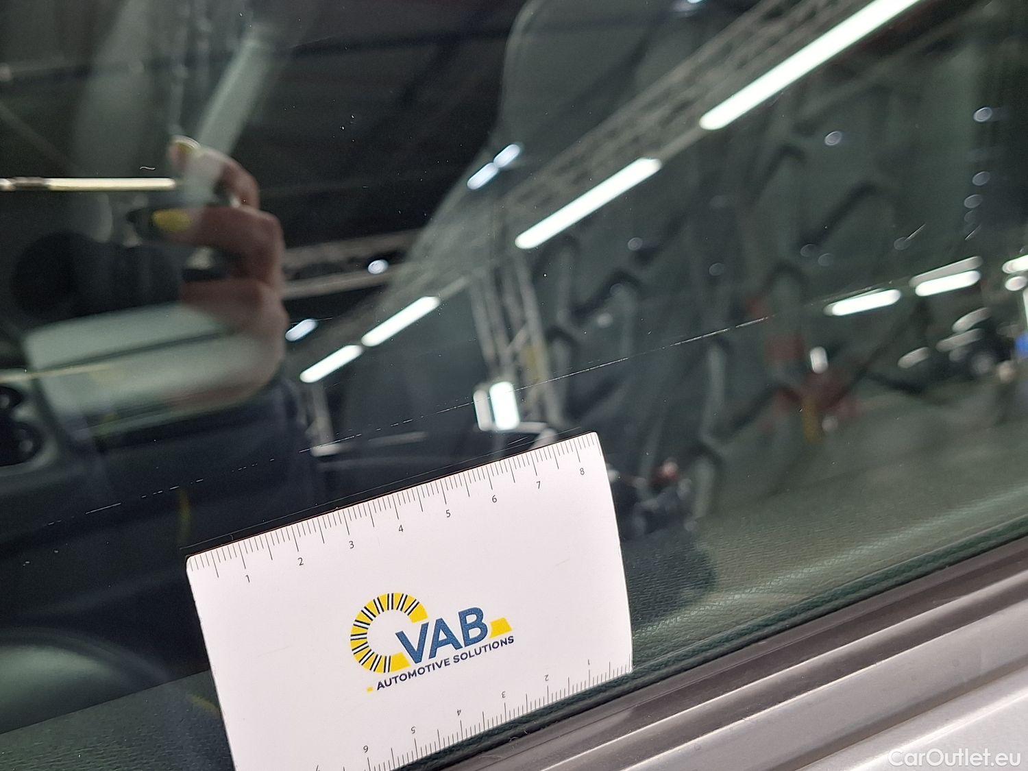  Peugeot  5008 Peugeot,  FL'20, Peugeot  1.5 BlueHDi 96kW S&S EAT8 Allure Pack #58