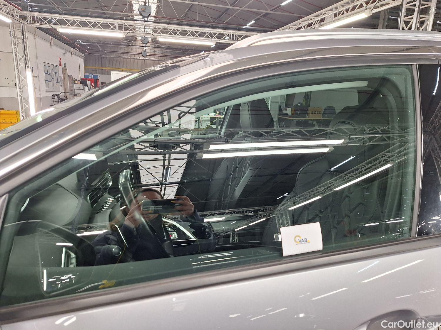  Peugeot  5008 Peugeot,  FL'20, Peugeot  1.5 BlueHDi 96kW S&S EAT8 Allure Pack #57