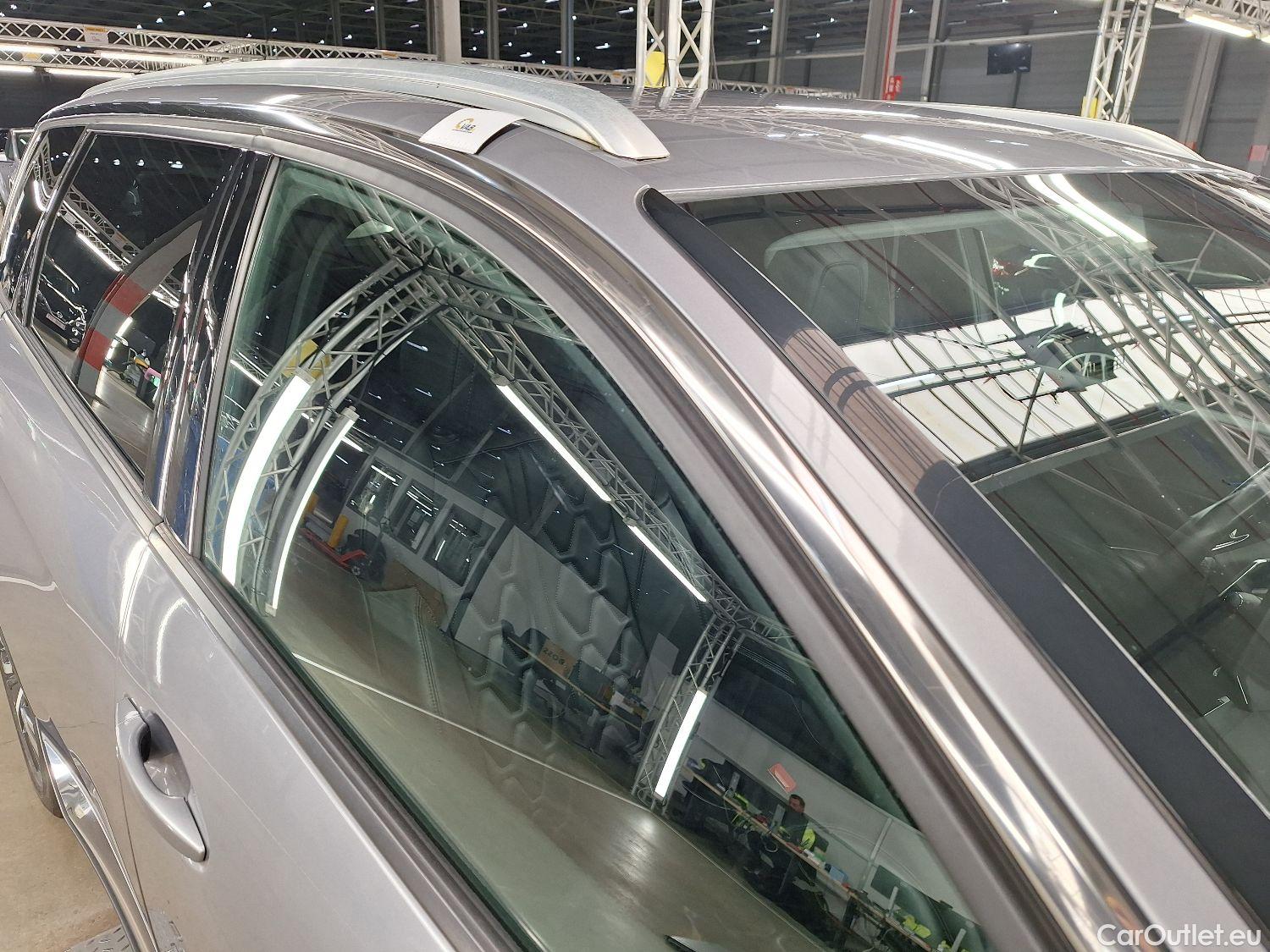  Peugeot  5008 Peugeot,  FL'20, Peugeot  1.5 BlueHDi 96kW S&S EAT8 Allure Pack #34