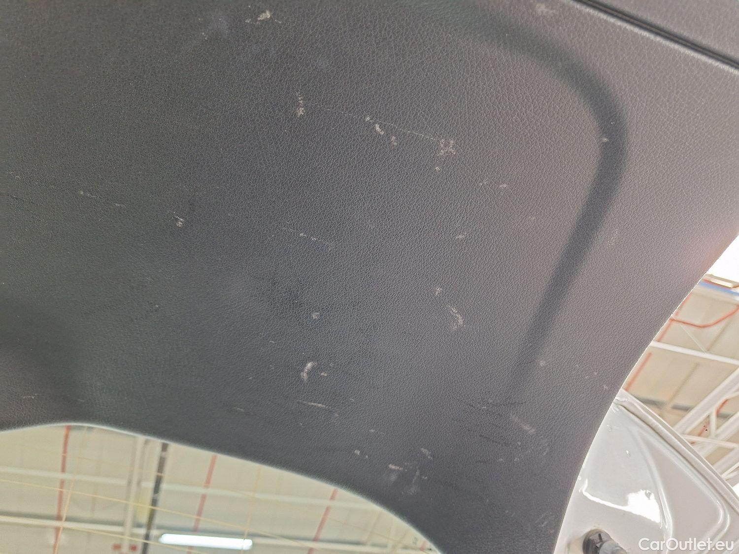  Mercedes  GLA Mercedes,  '20, Mercedes-Benz   200 d Business Solution 5d #52