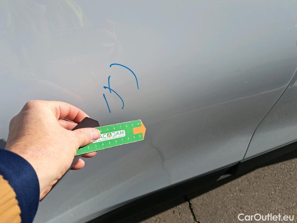  KIA  XCeed KIA  / 2019 / 5P / todoterreno 1.6 GDi PHEV 104kW (141CV) eTech #16