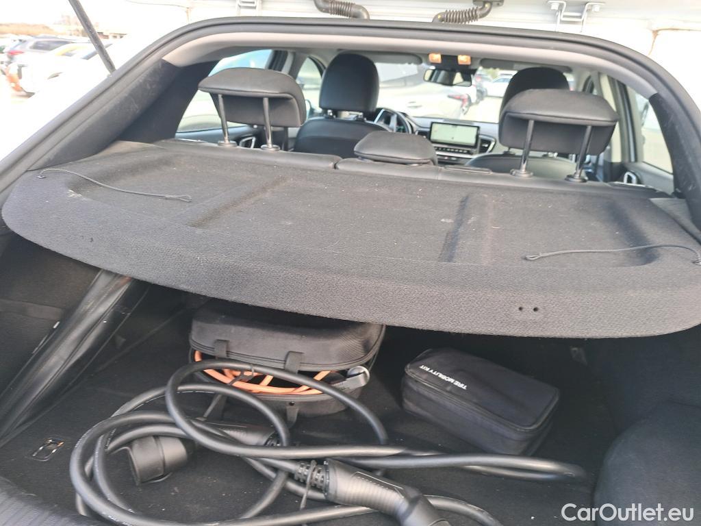  KIA  XCeed KIA  / 2019 / 5P / todoterreno 1.6 GDi PHEV 104kW (141CV) eTech #30