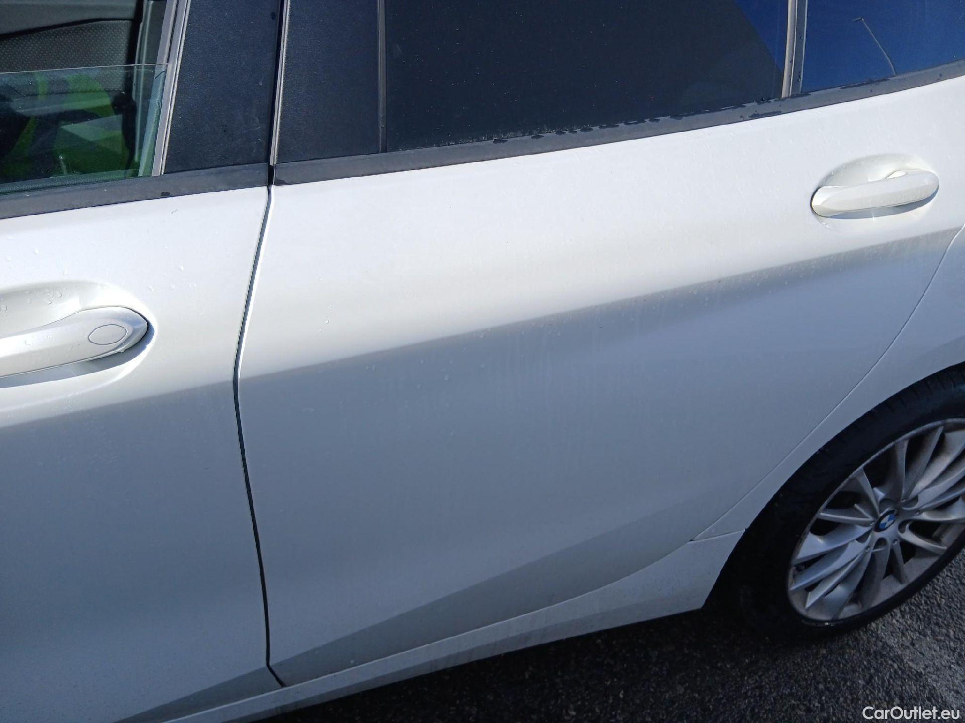  Bmw  Serie 1 BMW  / 2019 / 5P / berlina con portón 118i #11