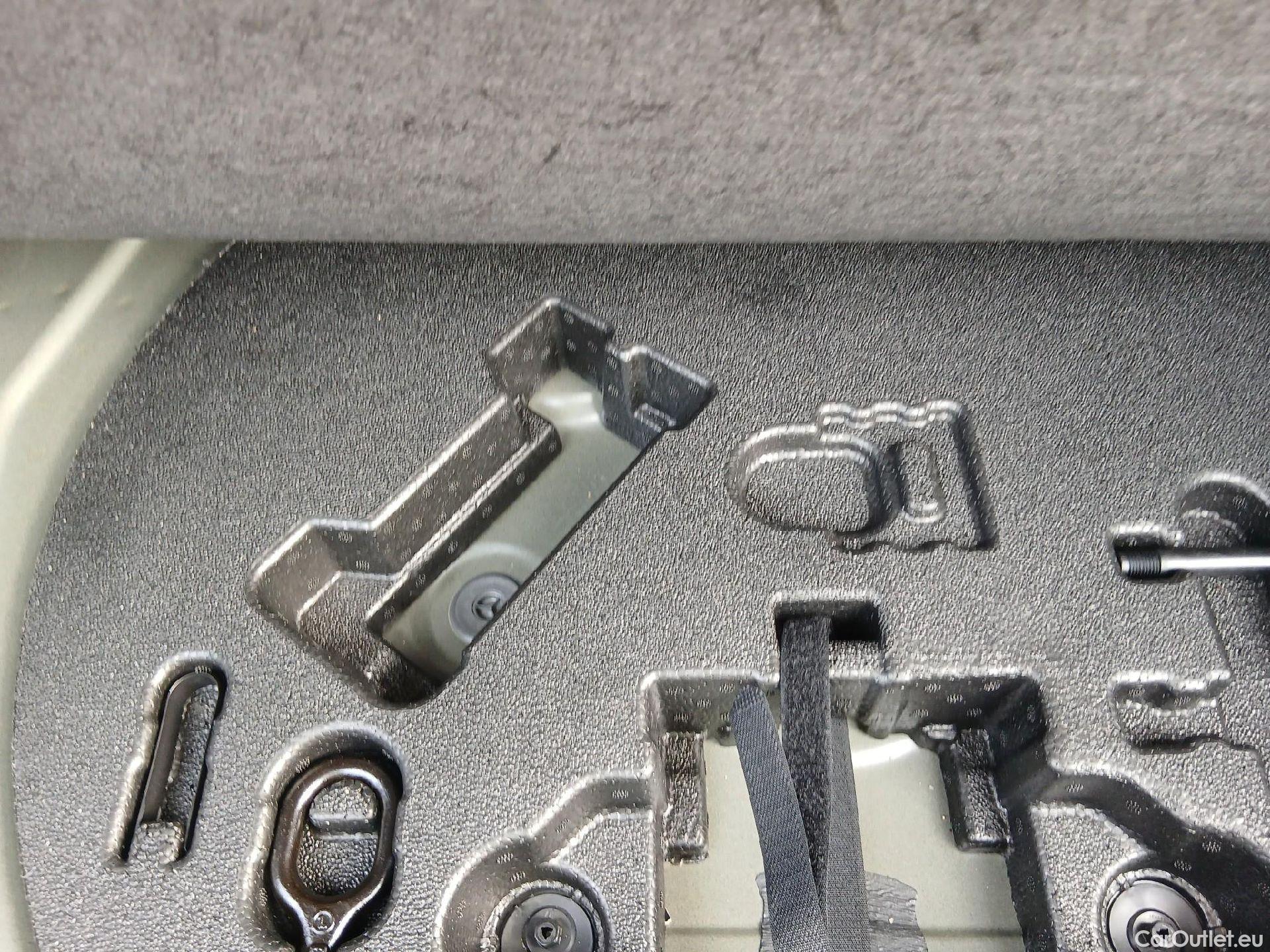  Audi  Q3  35 TDI S line 2.0 TDI 150CV AT7 E6d #2