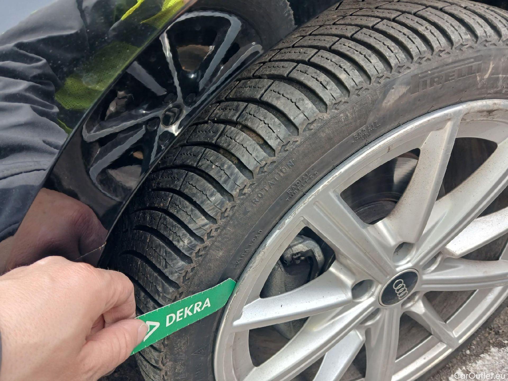  Audi  A3 AUDI  / 2020 / 5P / berlina con portón Sportback S line 30 TDI 85kW S tronic #3