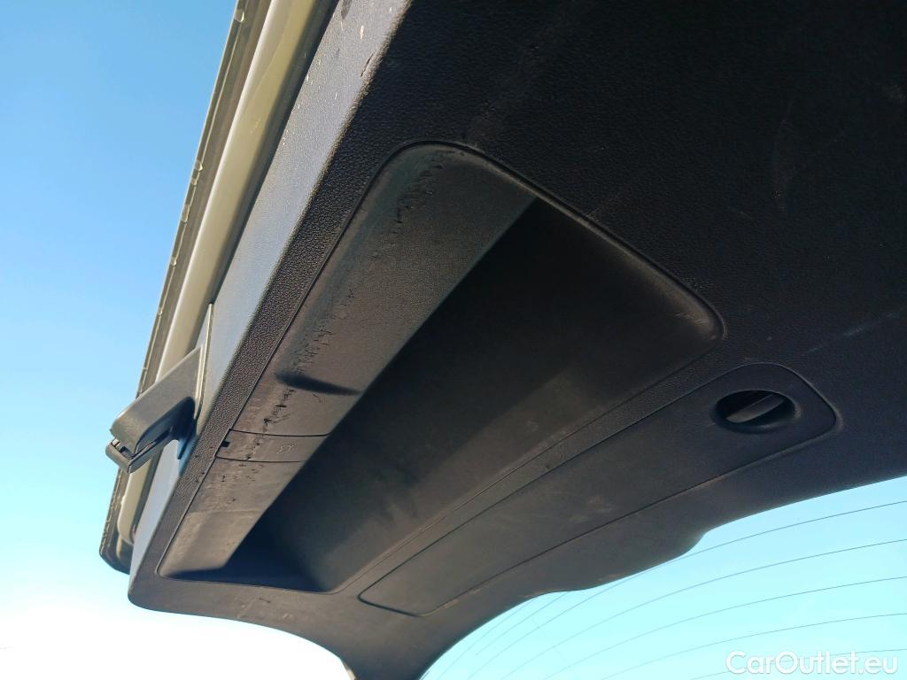  Audi  Q2 AUDI  / 2016 / 5P / todoterreno Design 30 TFSI 85kW (116CV) #26