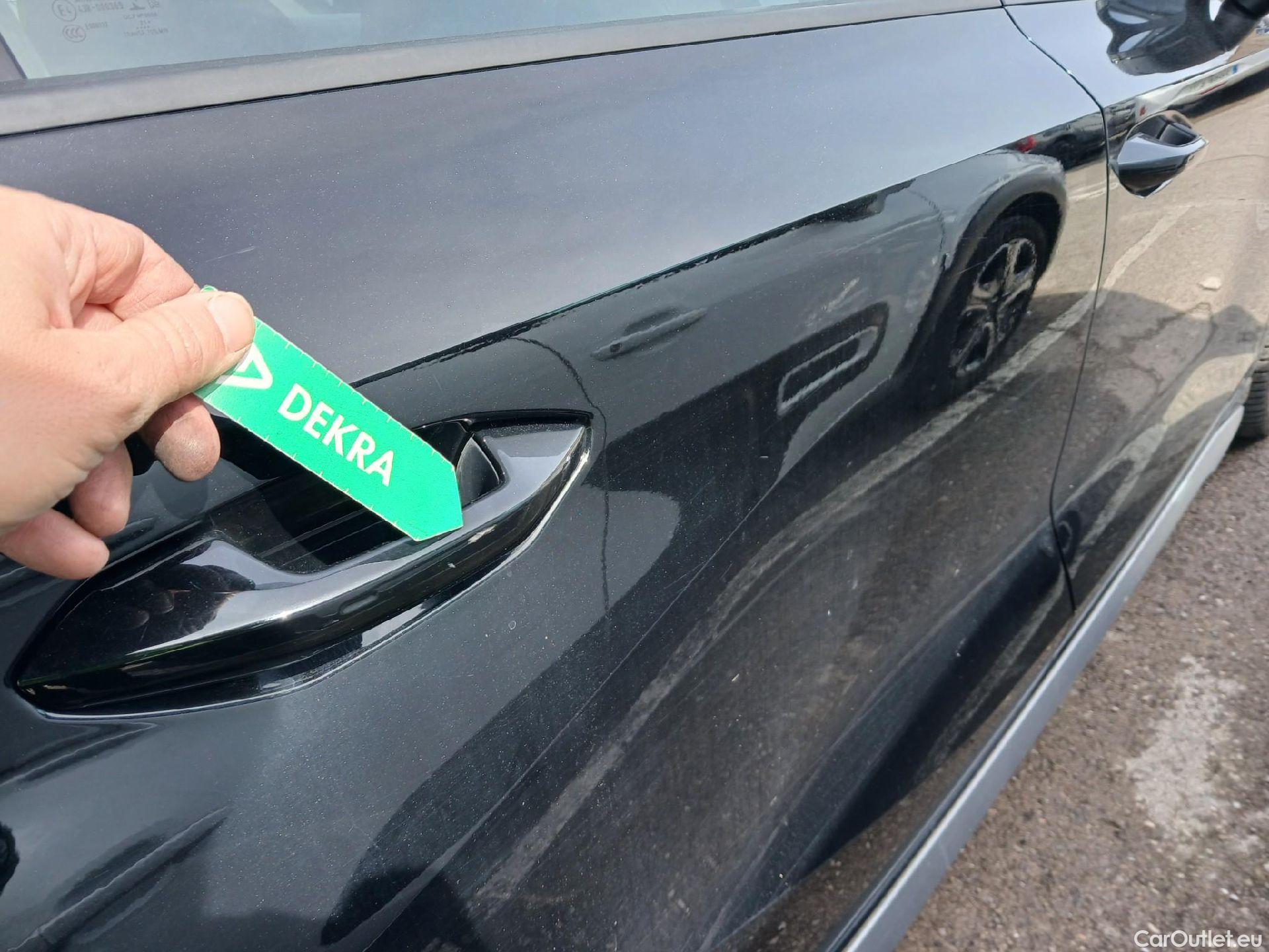  Audi  A3 AUDI  / 2020 / 5P / berlina con portón Sportback S line 30 TDI 85kW S tronic #19