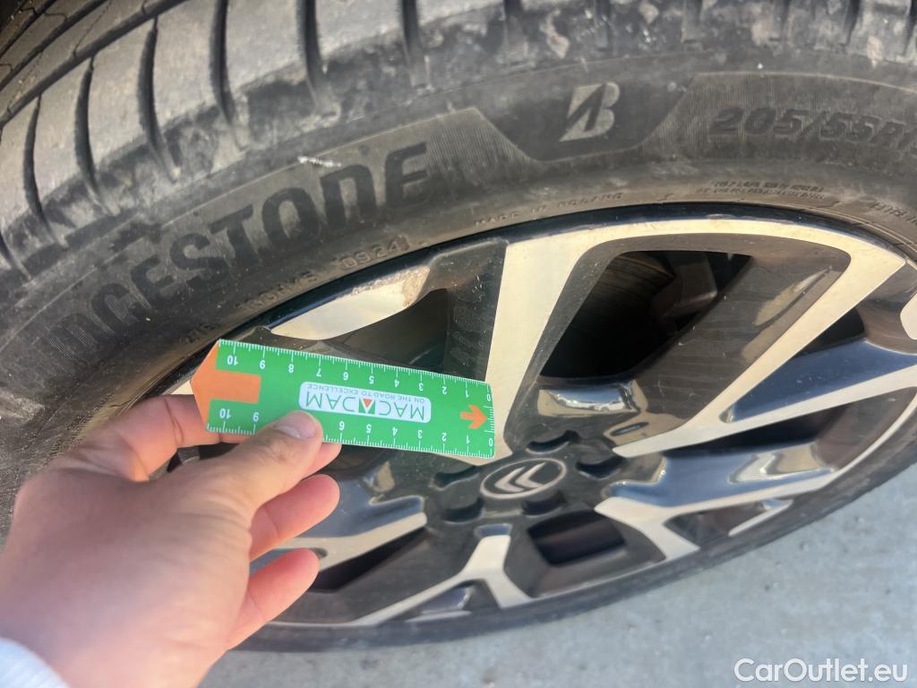  Citroen  C5 CITROEN  Aircross / 2018 / 5P / todoterreno BlueHdi 96kW (130CV) S&S Feel #12