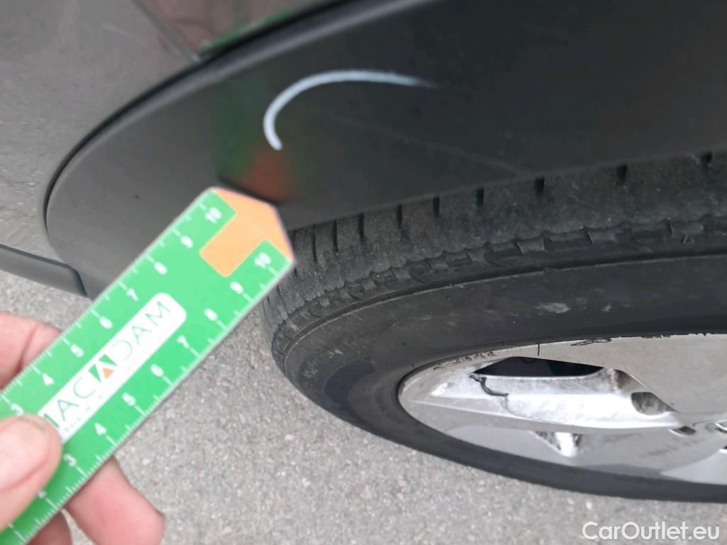  Nissan  Qashqai NISSAN  / 2017 / 5P / todoterreno dCi 85 kW (115 CV) E6D ACENTA (AC) #54