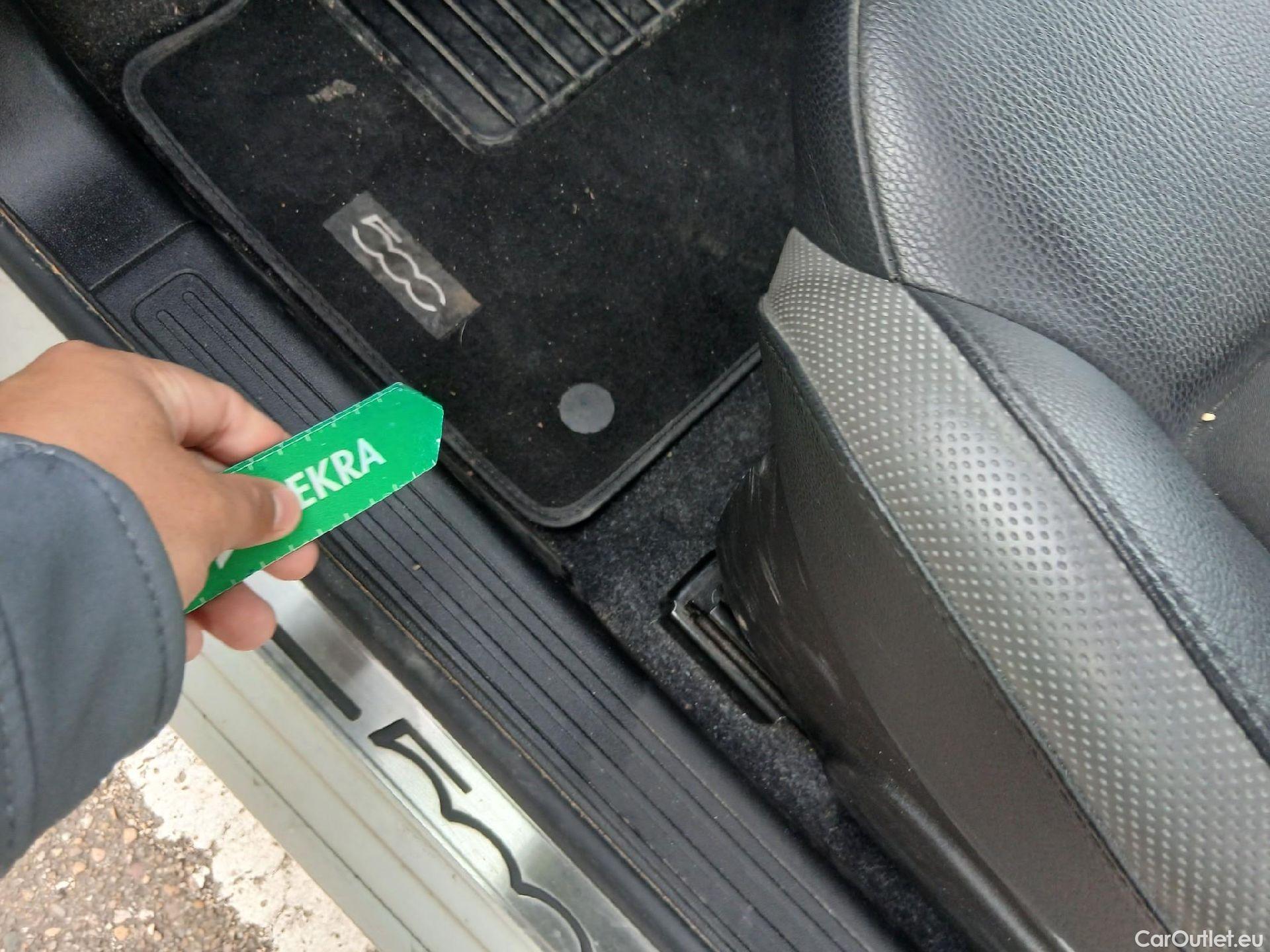  Fiat  500 FIAT  / 2015 / 3P / berlina con portón Connect 1.0 Hybrid 51KW (70 CV) #2