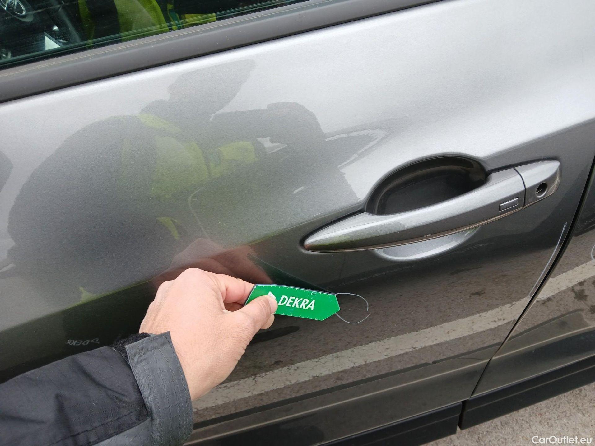  Nissan  Juke NISSAN  / 2019 / 5P / crossover DIG-T 84 kW (114 CV) DCT 7 V N-Connecta (AC2) #8