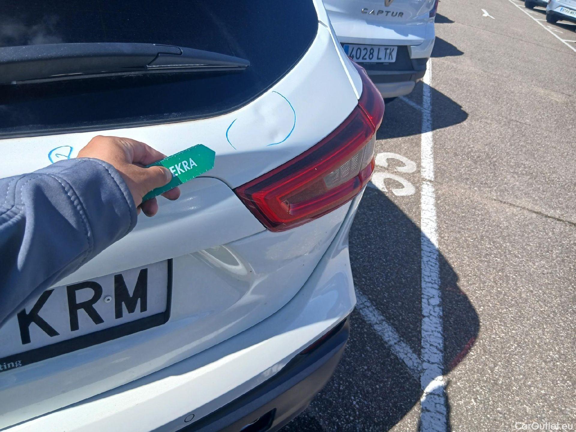  Nissan  Qashqai NISSAN  / 2017 / 5P / todoterreno dCi 85 kW (115 CV) ACENTA #32