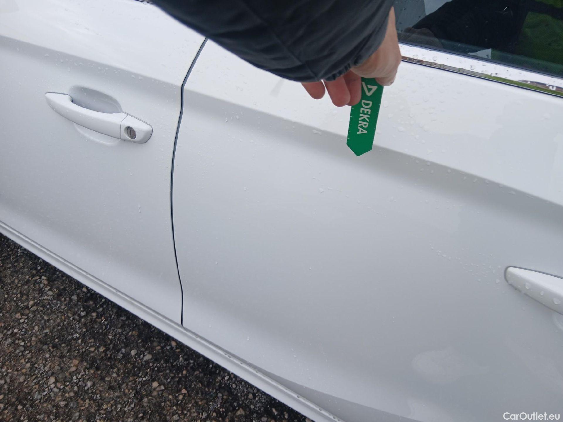  Opel  Corsa OPEL  1.2T XHL 74kW (100CV) Elegance #9