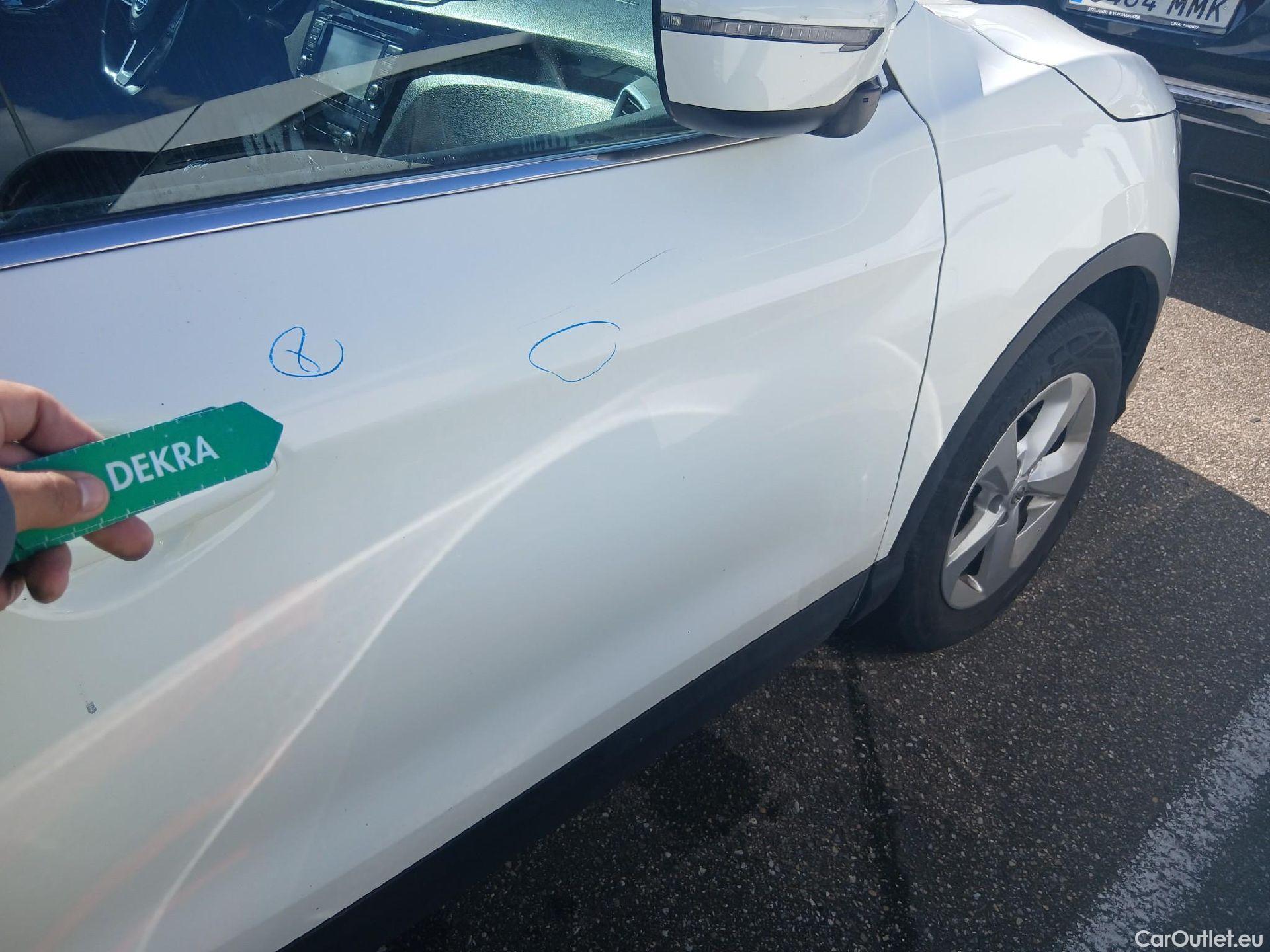  Nissan  Qashqai NISSAN  / 2017 / 5P / todoterreno dCi 85 kW (115 CV) ACENTA #40