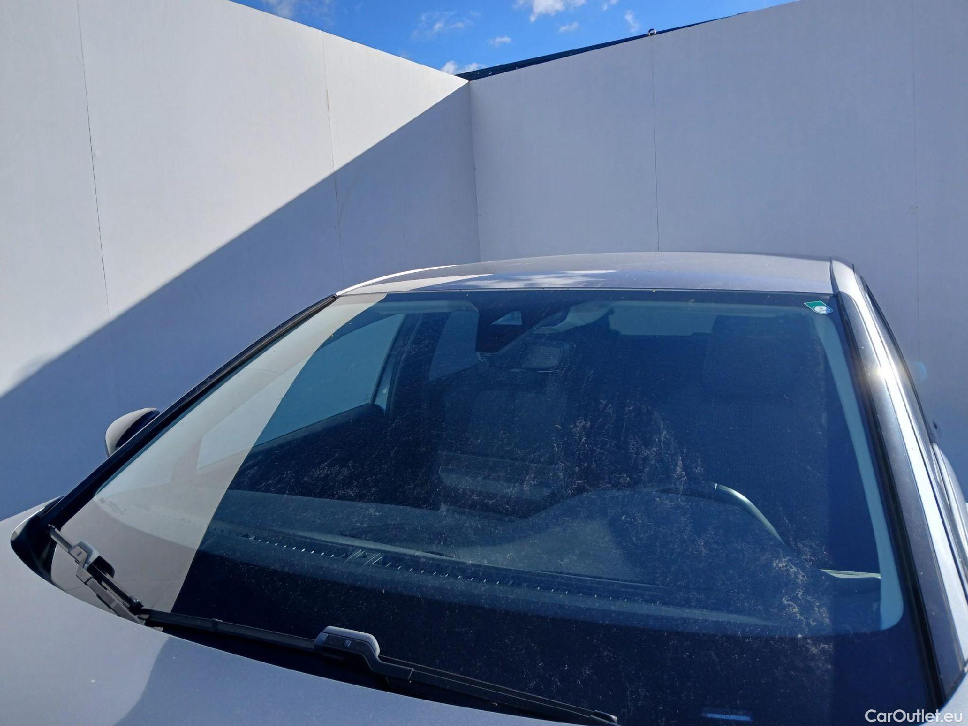  Peugeot  3008 PEUGEOT  Hybrid / 2020 / 5P / todoterreno 225 e-EAT8 Allure Pack #7