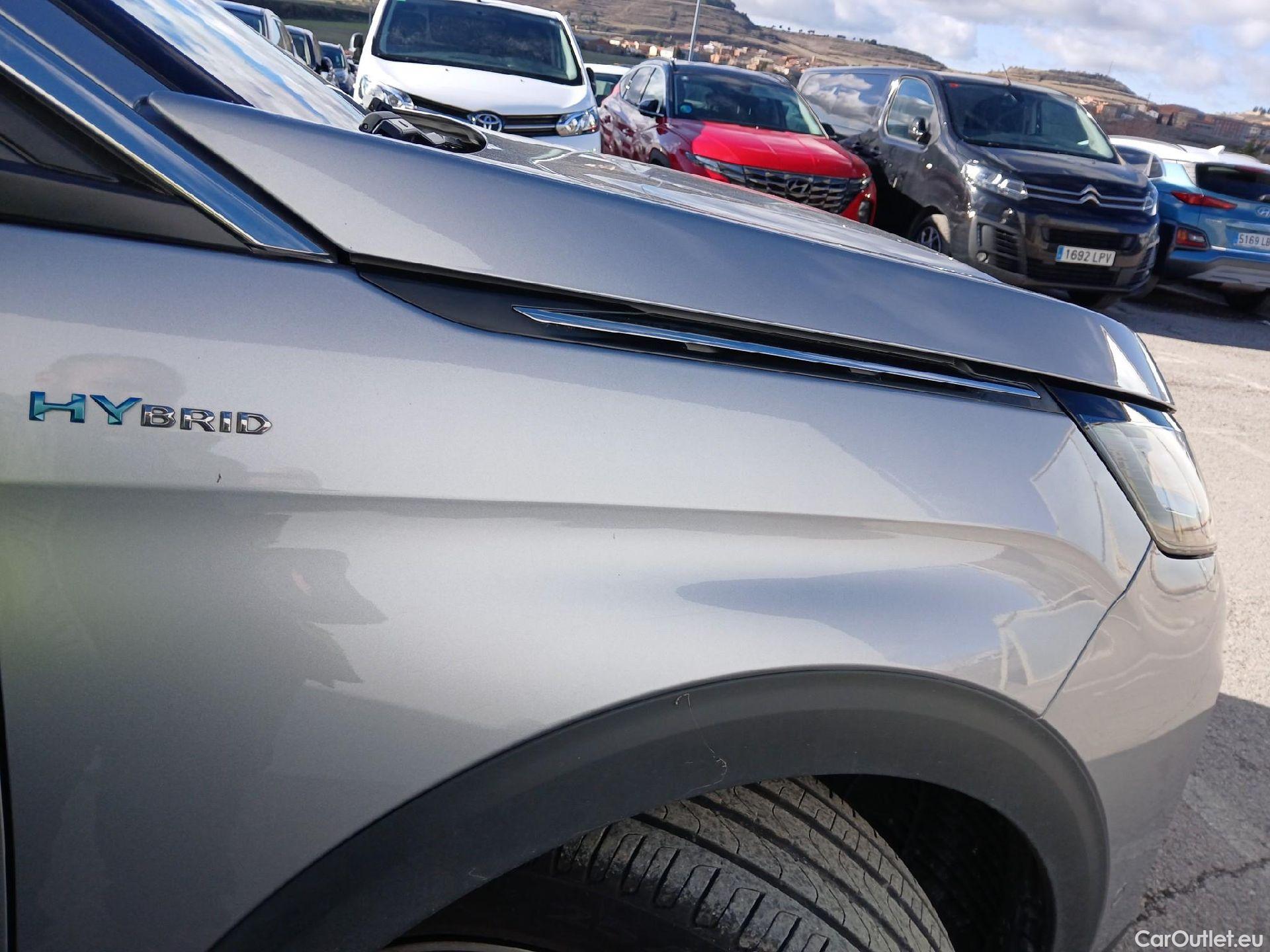  Peugeot  3008 PEUGEOT  Hybrid / 2020 / 5P / todoterreno 225 e-EAT8 Allure Pack #28