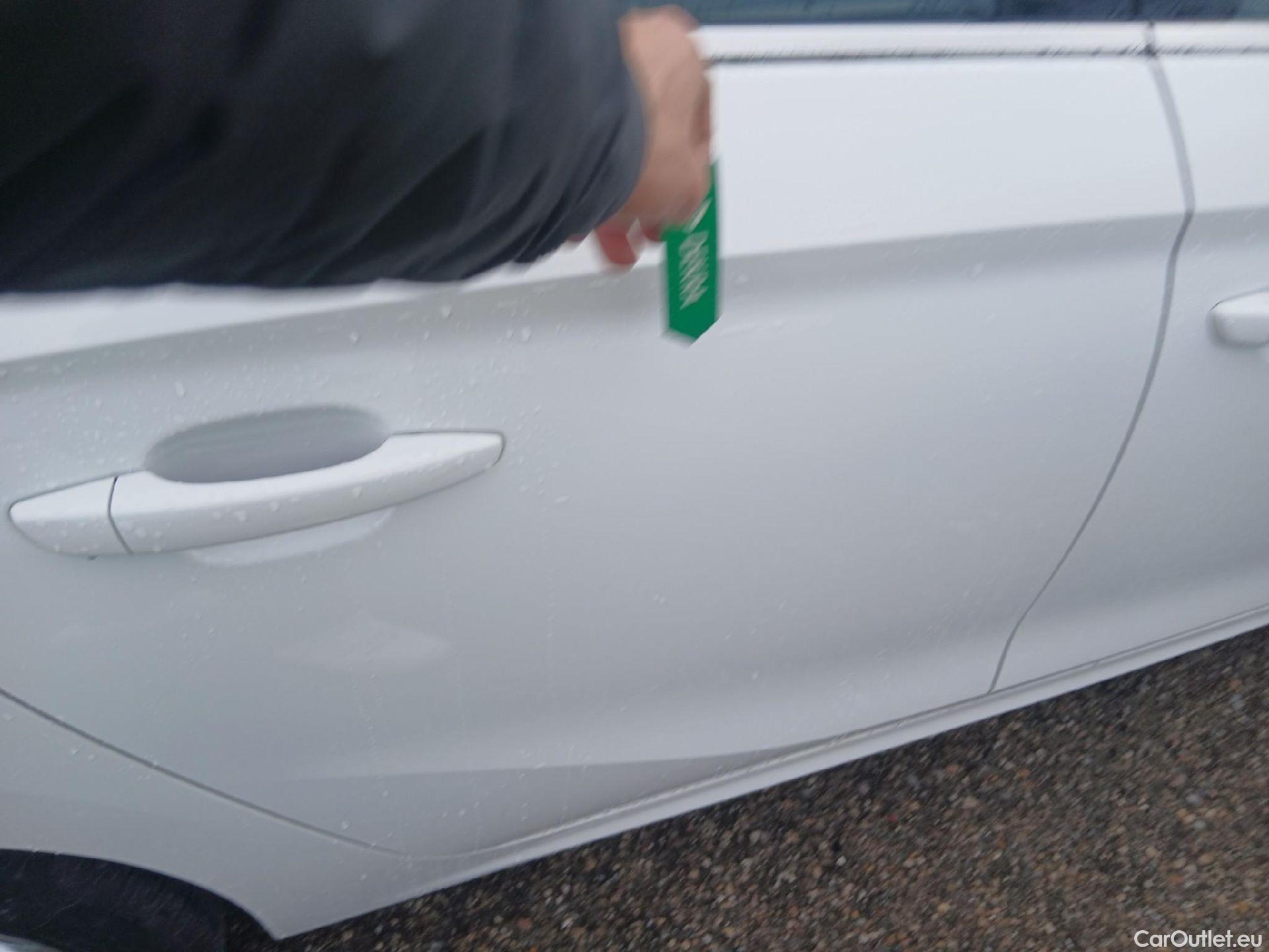  Opel  Corsa OPEL  1.2T XHL 74kW (100CV) Elegance #18