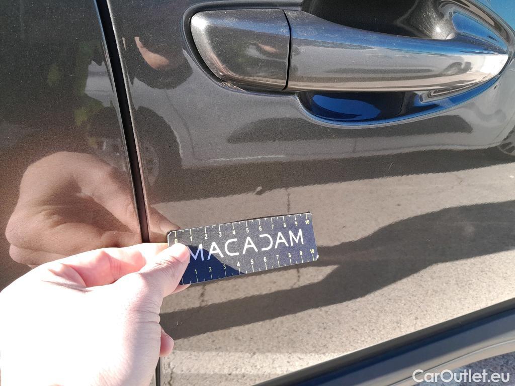  Peugeot  3008 PEUGEOT  / 2016 / 5P / todoterreno 1.5L BlueHDi 96kW (130CV) S&S Active (AC2) #4