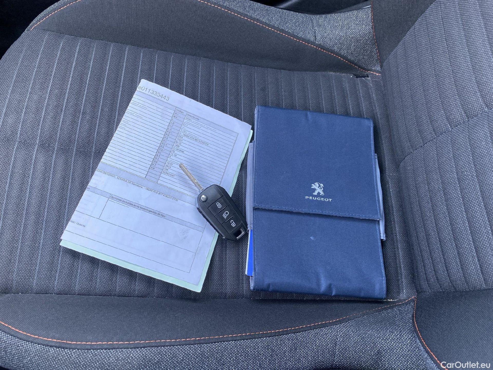  Peugeot  208 PEUGEOT  / 2019 / 5P / berlina con portón BlueHDi 73kW (100CV) Active #3