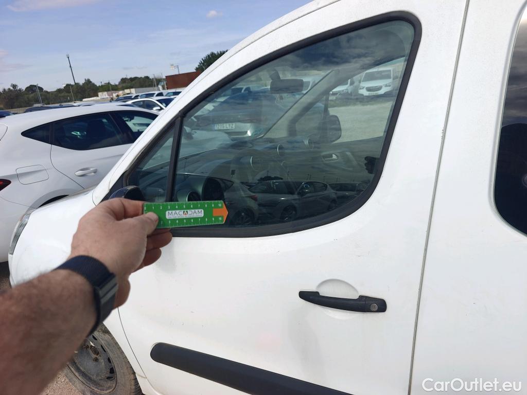  Citroen  Berlingo CITROEN  / 2015 / 4P / combi Multispace LIVE Edit.BlueHDi 74KW (100CV (AC) #18