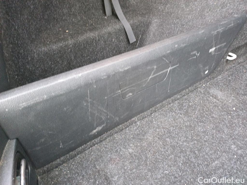  Skoda  Octavia SKODA  / 2020 / 5P / familiar Combi 2.0 TDI 110kW(150CV) DSG Ambition #8