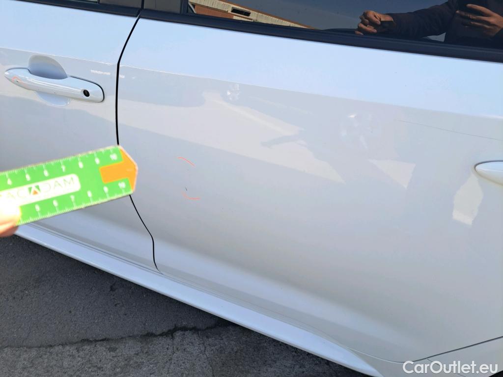  Toyota  Corolla TOYOTA  / 2019 / 5P / familiar 1.8 125H BUSINESS PLUS E-CVT TOU SPORT #27