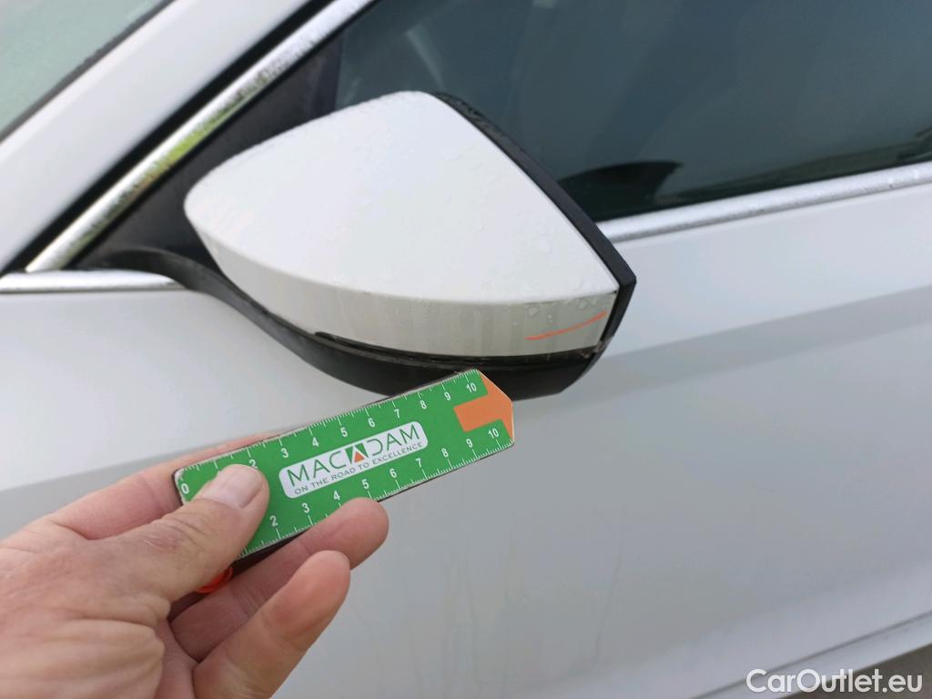  Skoda  Octavia SKODA  / 2020 / 5P / familiar Combi 2.0 TDI 110kW(150CV) DSG Ambition #19