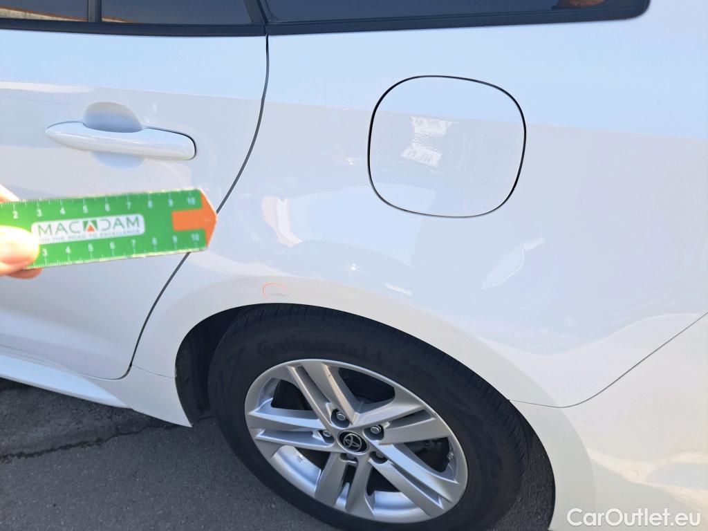  Toyota  Corolla TOYOTA  / 2019 / 5P / familiar 1.8 125H BUSINESS PLUS E-CVT TOU SPORT #25