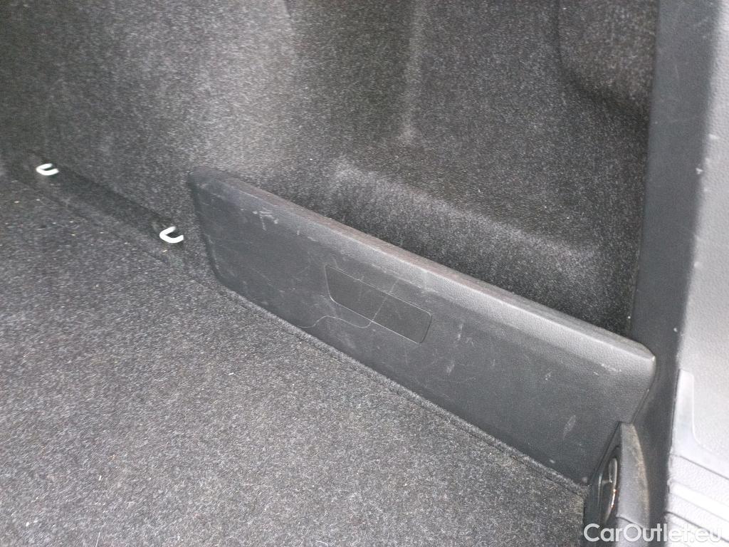  Skoda  Octavia SKODA  / 2020 / 5P / familiar Combi 2.0 TDI 110kW(150CV) DSG Ambition #9