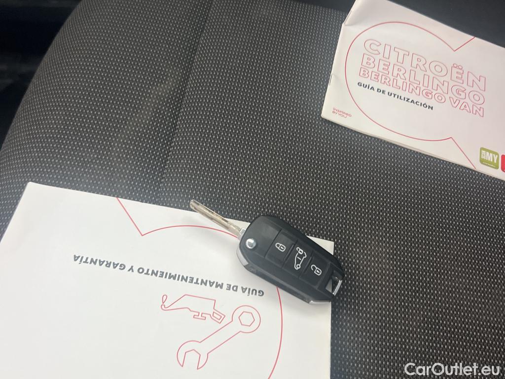  Citroen  Berlingo CITROEN  / 2018 / 4P / furgón derivado de turismo Talla XL BlueHDi 100 CONTROL #4