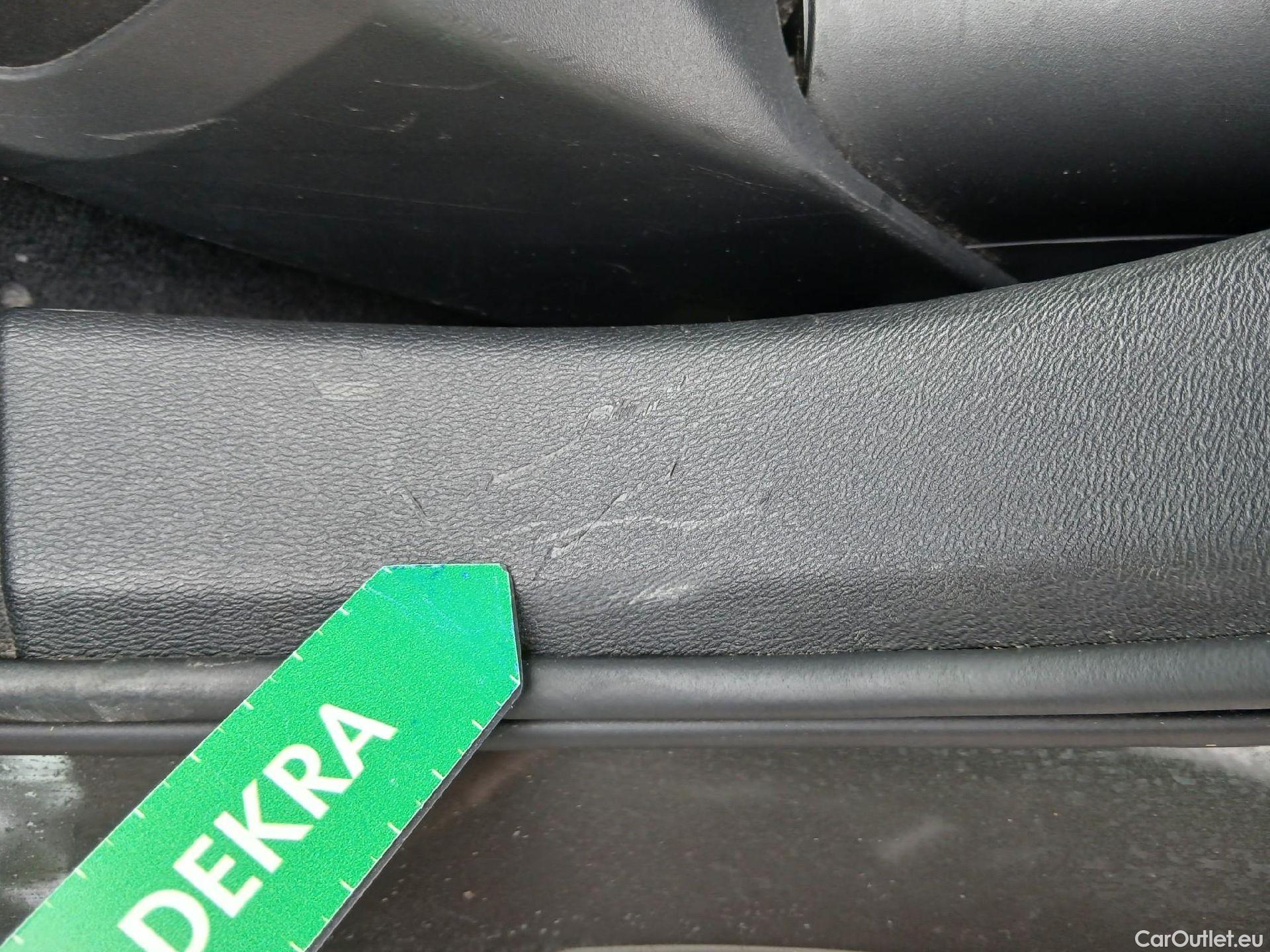  Volvo  V60 VOLVO  / 2018 / 5P / familiar 2.0 B4 (D) Momentum Auto #15