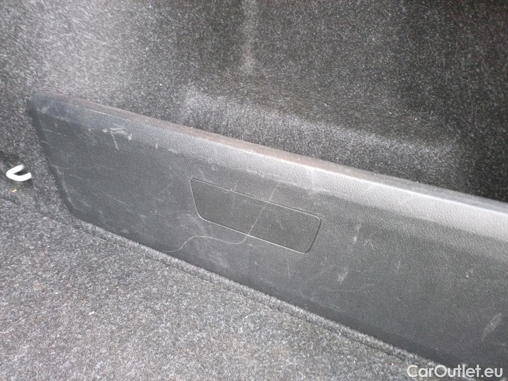  Skoda  Octavia SKODA  / 2020 / 5P / familiar Combi 2.0 TDI 110kW(150CV) DSG Ambition #10