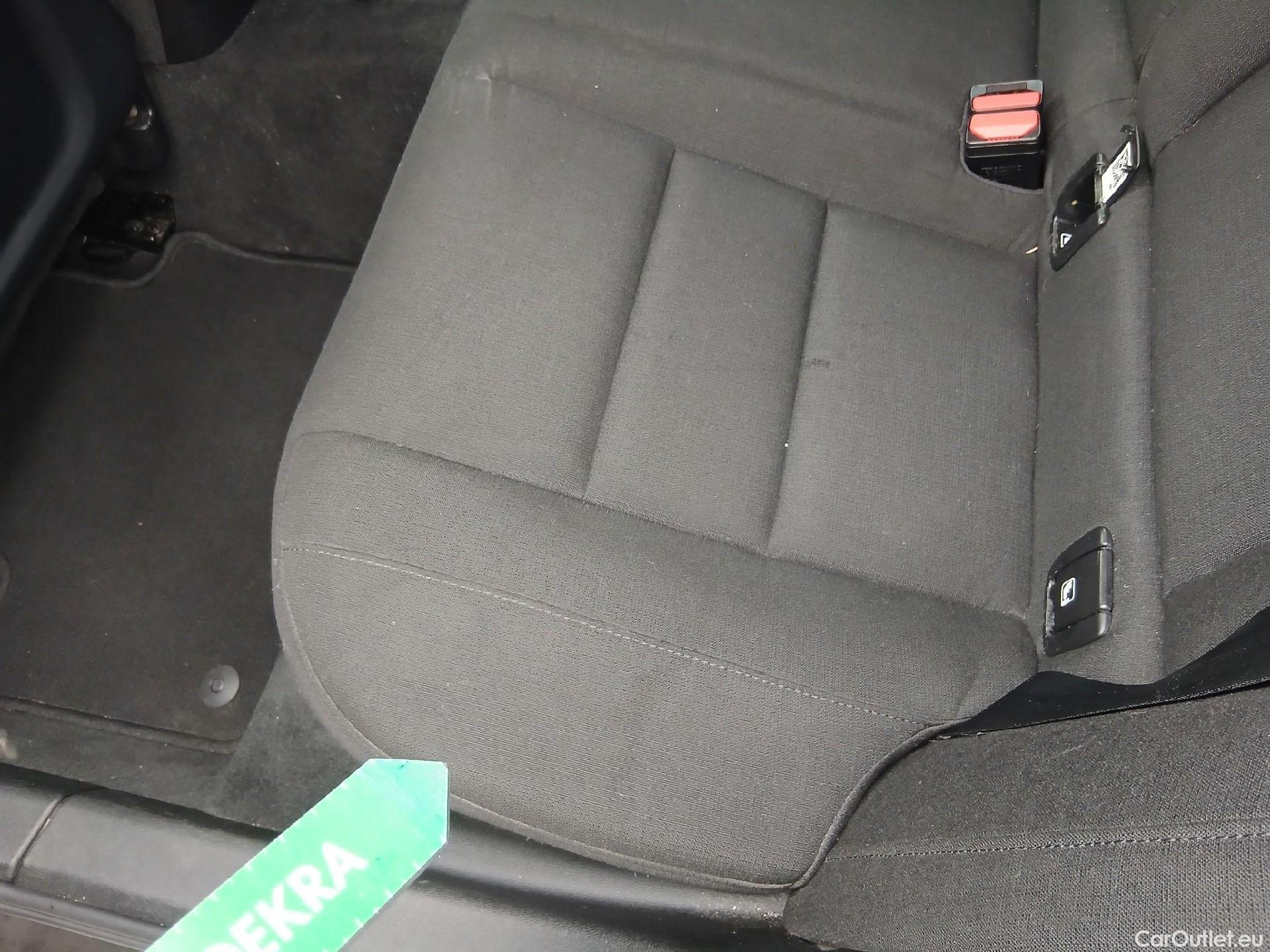  Volvo  V60 VOLVO  / 2018 / 5P / familiar 2.0 B4 (D) Momentum Auto #12