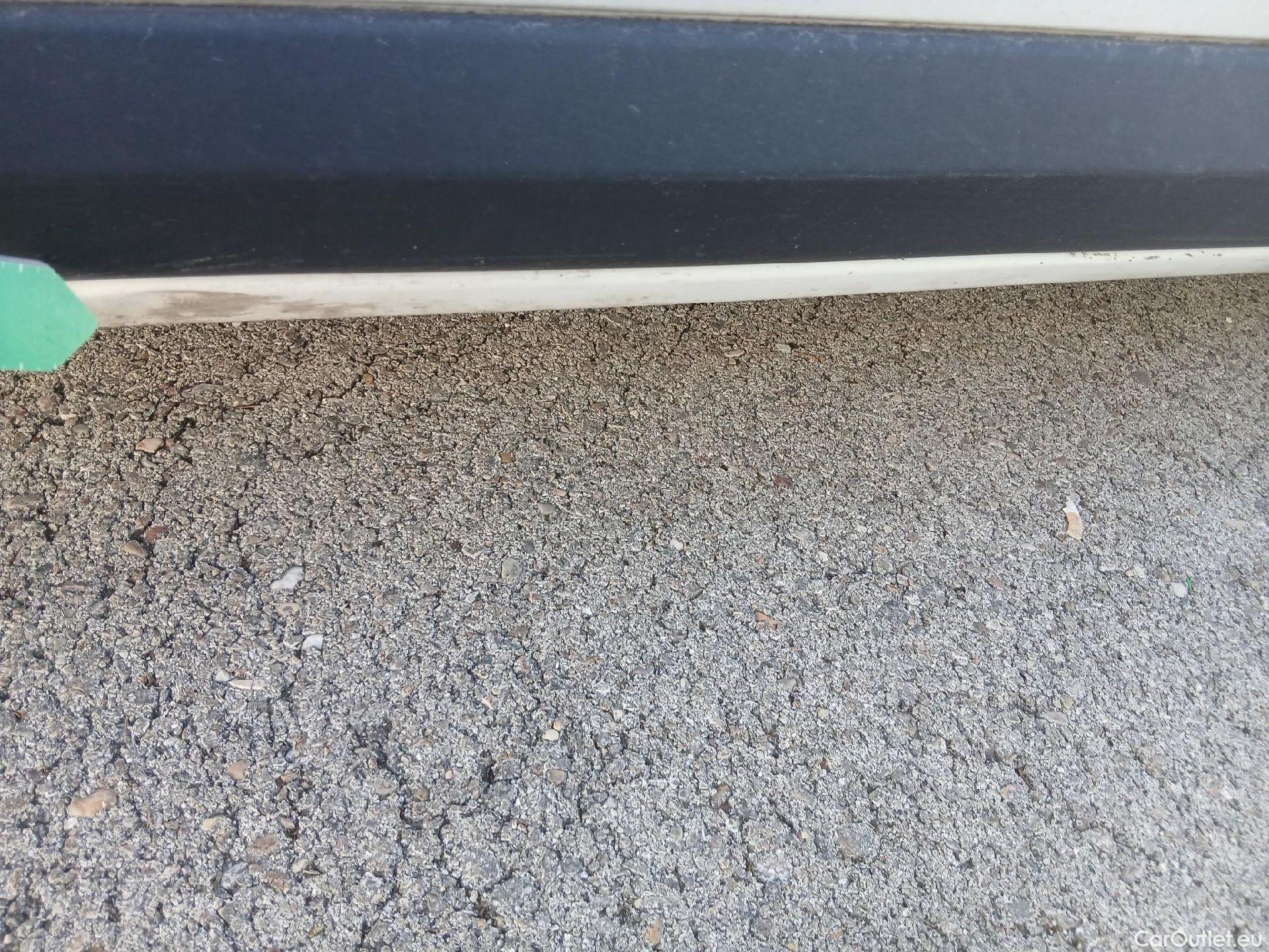  Opel  Vivaro OPEL  / 2019 / 4P / furgón 1.5 Diésel 74kW(100CV)M Std Exp #29