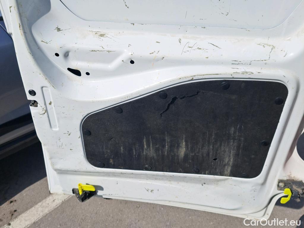  Citroen  Berlingo CITROEN  / 2015 / 3P / furgón derivado de turismo BlueHDI 74KW (100CV) (AC) #45