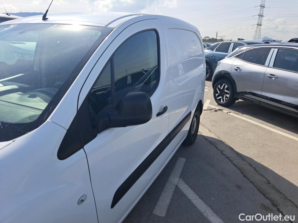  Citroen  Berlingo CITROEN  / 2015 / 3P / furgón derivado de turismo BlueHDI 74KW (100CV) (AC) #42