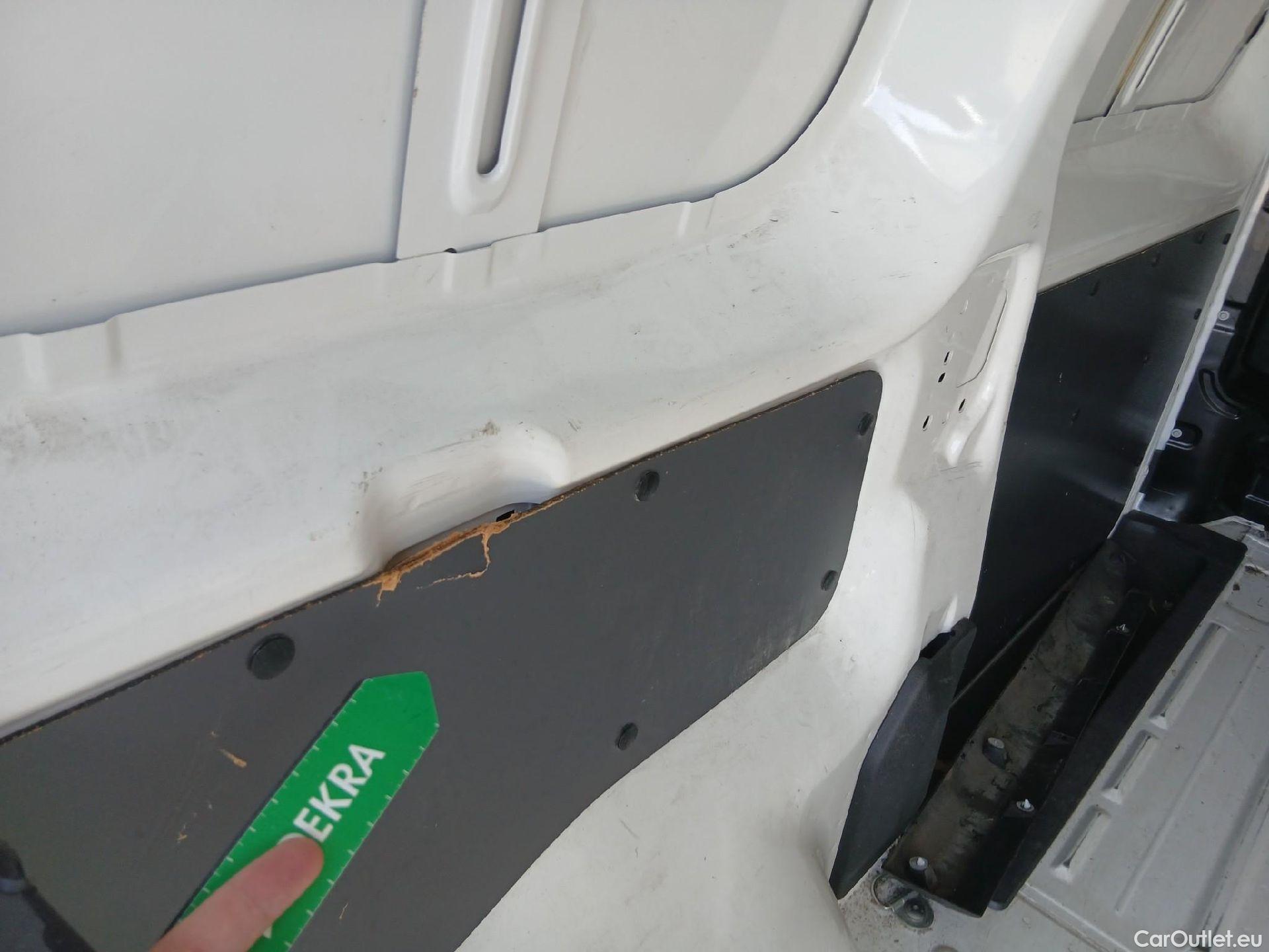  Opel  Vivaro OPEL  / 2019 / 4P / furgón 1.5 Diésel 74kW(100CV)M Std Exp #11