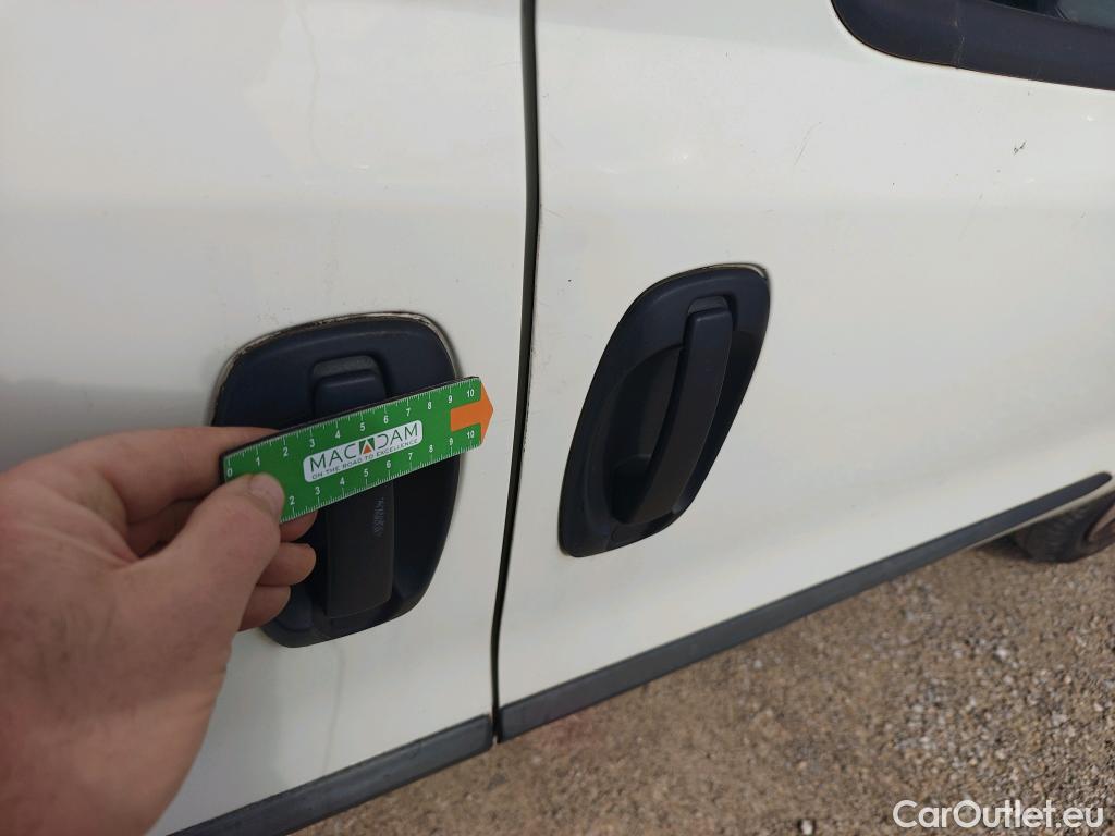  Opel  Combo OPEL  / 2012 / 3P / furgón derivado de turismo Cargo 1.3 CDTI 70kW (95CV) L1 H1 #30