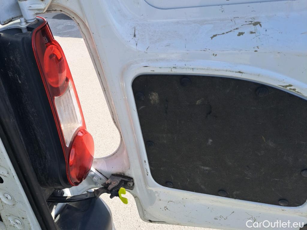  Citroen  Berlingo CITROEN  / 2015 / 3P / furgón derivado de turismo BlueHDI 74KW (100CV) (AC) #43