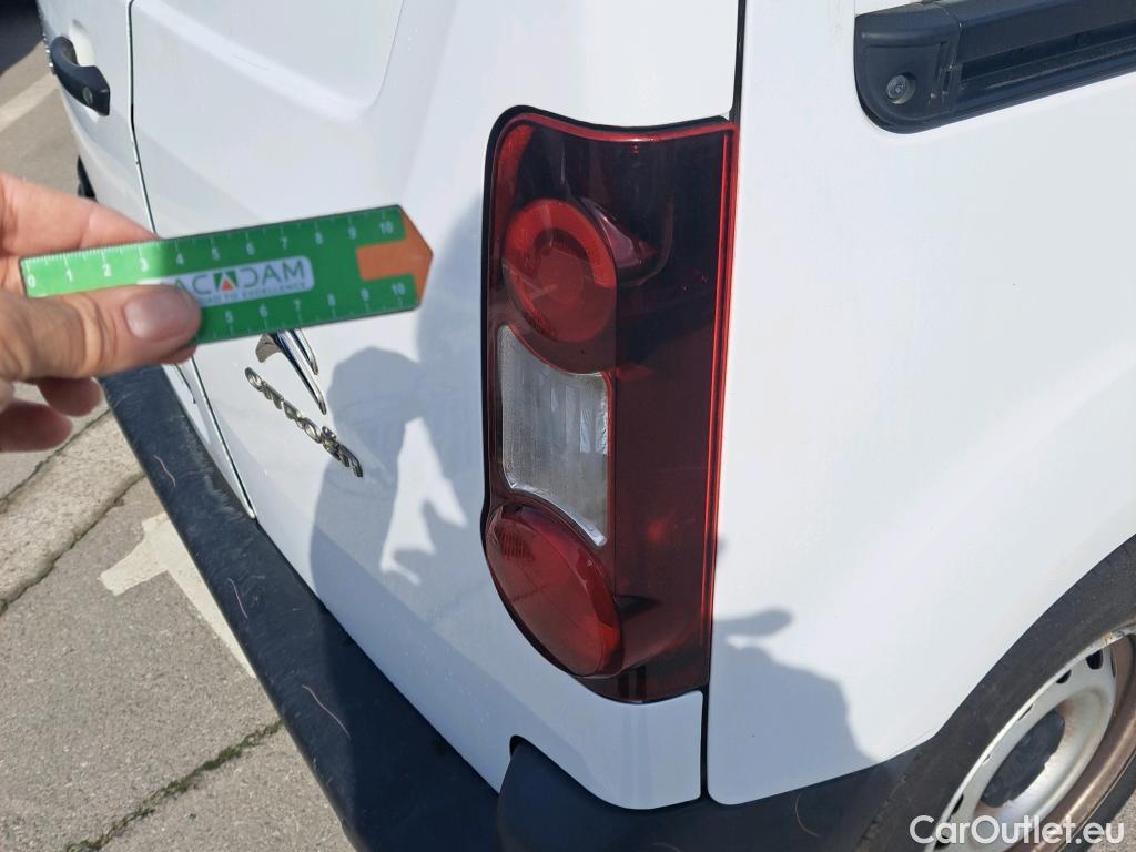  Citroen  Berlingo CITROEN  / 2015 / 3P / furgón derivado de turismo BlueHDI 74KW (100CV) (AC) #16