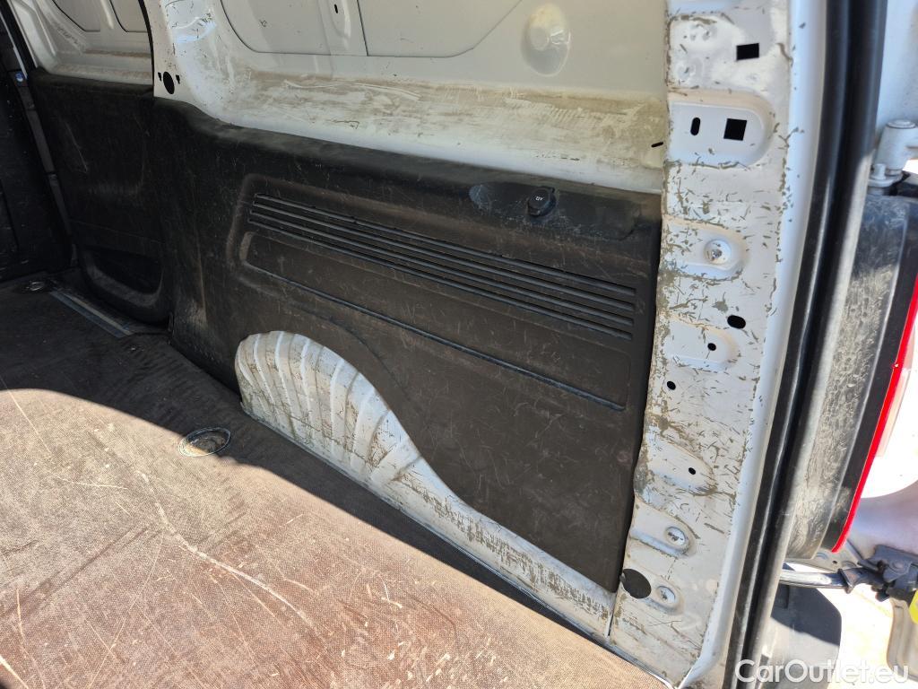  Opel  Combo OPEL  / 2018 / 4P / furgón derivado de turismo 1.6TD S/S 74kW(100CV) Express XL H1 1000 #31